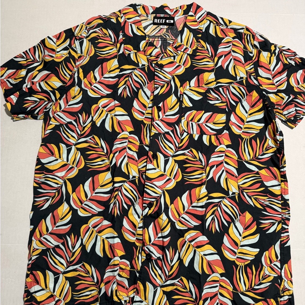 REEF Men's SS Button Up Dress Shirt, Leaf Pattern, Men's XL‎ #688